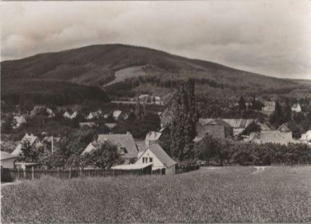 Darlingerode - Blick zum Halberstädter Berg - 1983 Darlingerode - Blick zum Halberstädter Berg - 1983