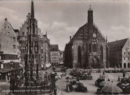Nürnberg - Marktplatz mit Schönem Brunnen - 1964 Nürnberg - Marktplatz mit Schönem Brunnen - 1964