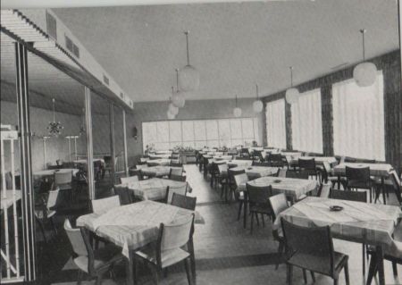 Titisee-Neustadt - Feuerwehrheim, Speisesaal - ca. 1955 Titisee-Neustadt - Feuerwehrheim, Speisesaal - ca. 1955