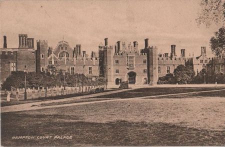 Großbritannien - London, Hampton Court Palace - ca. 1940 Großbritannien - London, Hampton Court Palace - ca. 1940