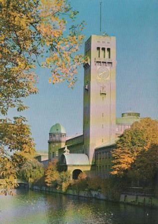 München - Deutsches Museum mit Isar - ca. 1975 München - Deutsches Museum mit Isar - ca. 1975