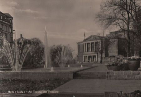 Halle - Am Theater des Friedens - 1965 Halle - Am Theater des Friedens - 1965