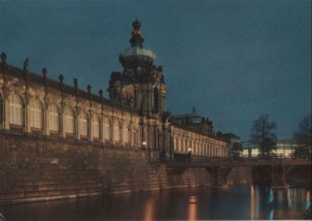 Dresden - Kronentor des Zwingers bei Nacht - ca. 1975 Dresden - Kronentor des Zwingers bei Nacht - ca. 1975