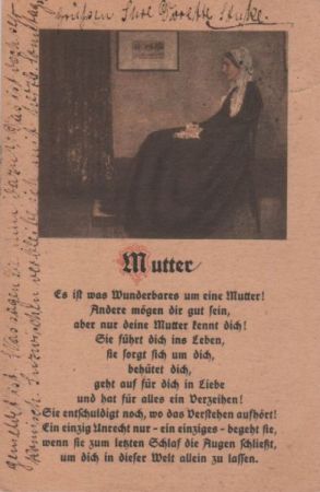 Mutter mit langem Kleid Mutter mit langem Kleid