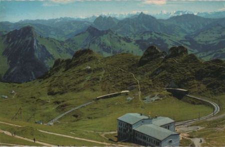 Rochers de Naye - Schweiz - et les Alpes Rochers de Naye - Schweiz - et les Alpes