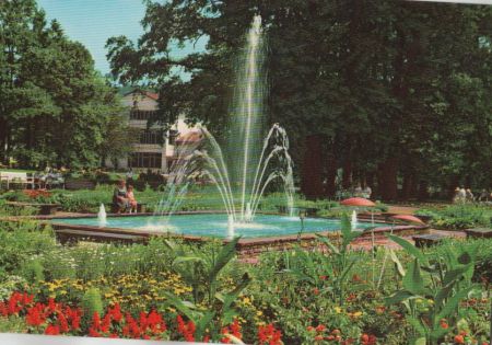 Bad Driburg - Fontäne im Kurpark - ca. 1980 Bad Driburg - Fontäne im Kurpark - ca. 1980