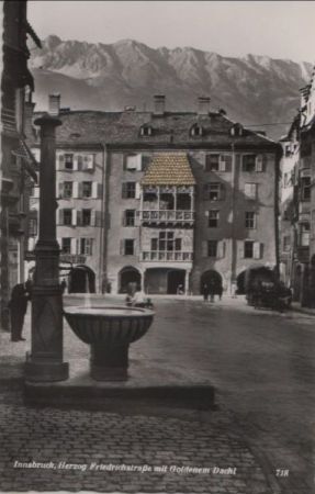 Österreich - Innsbruck - Friedrichstraße mit Goldenem Dachl - 1957 Österreich - Innsbruck - Friedrichstraße mit Goldenem Dachl - 1957