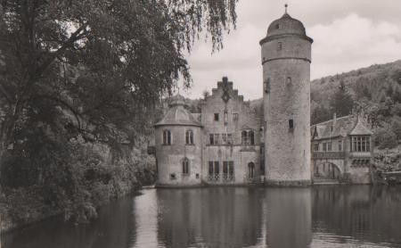 Schloß Mespelbrunn im Spessart - 1956 Schloß Mespelbrunn im Spessart - 1956
